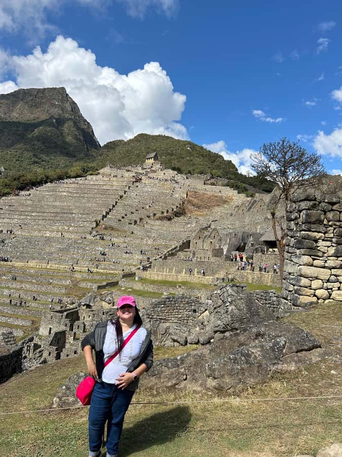 Machu Picchu: Private Tour Guide Service for up to 15 people - Sacred Rock And The Temple Of The Sun