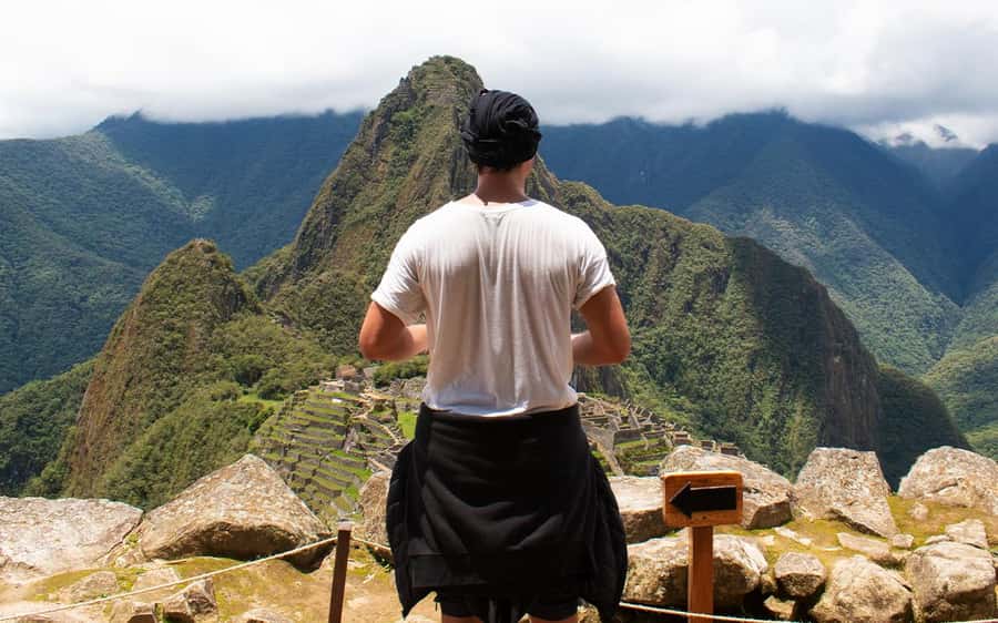 Machupicchu tour by tourist train in 2 days - Aguas Calientes: a useful afternoon buffer