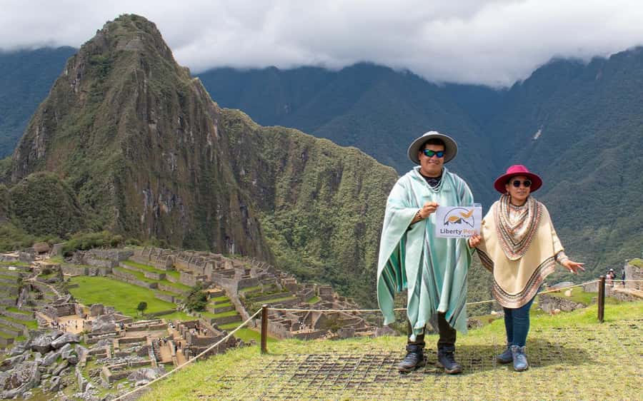Machupicchu tour by tourist train in 2 days - Day one: Cusco to Ollantaytambo by road