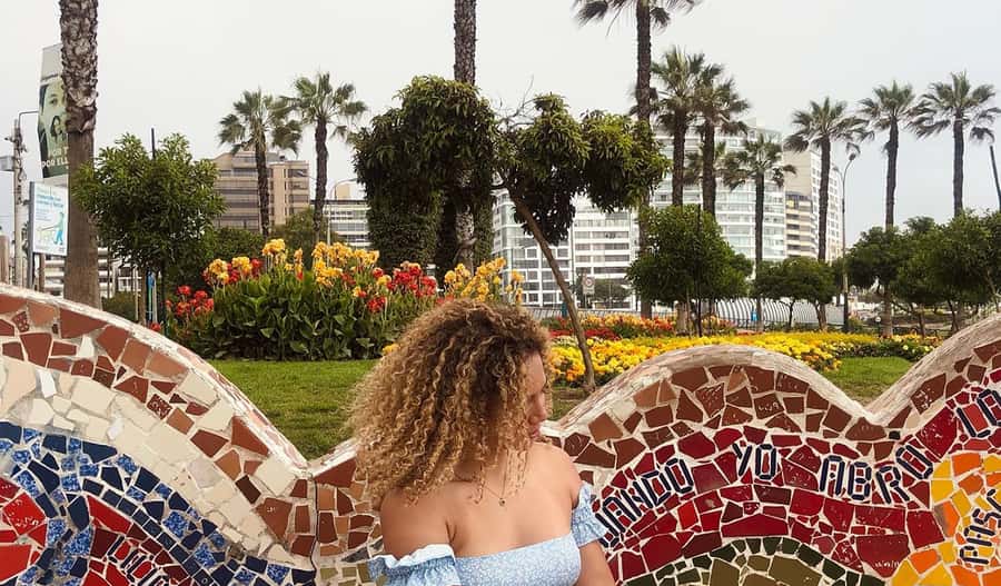 Miraflores & Barranco: Lima’s Modern and Bohemian Tour - Barranco changes the mood completely