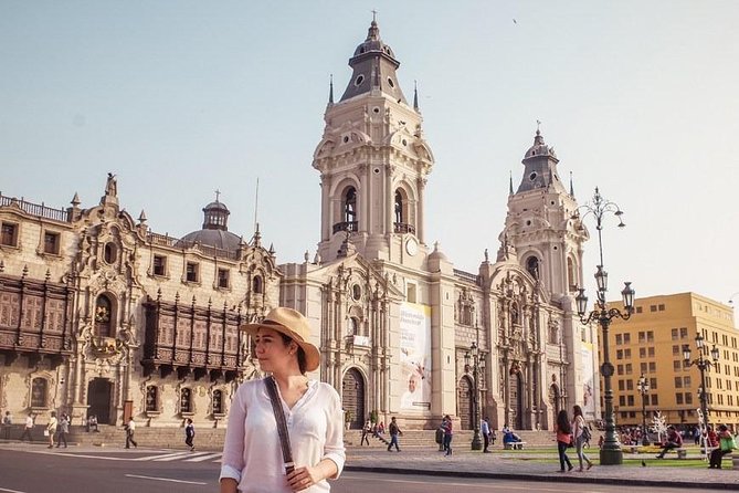 Modern and Colonial Lima City Tour. - Pisco Sour closes the morning with local flavor