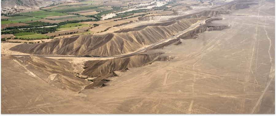 Nazca: Light aircraft flight over the Nazca Lines - The 30-minute route over 13 geoglyphs