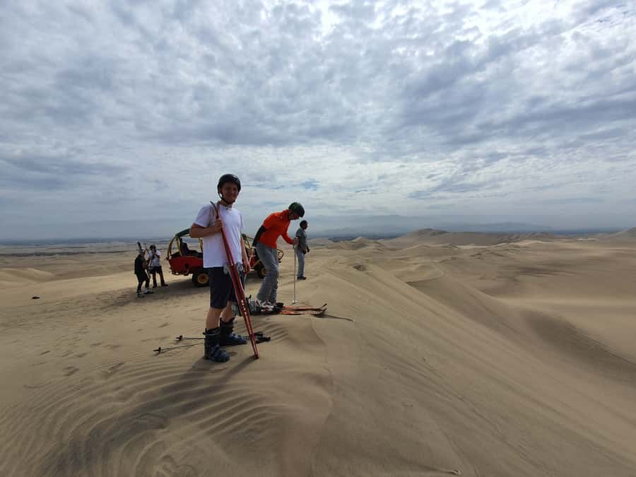 Paracas or Pisco: Private Huacachina Oasis Tour & Buggy Ride - Returning from the desert