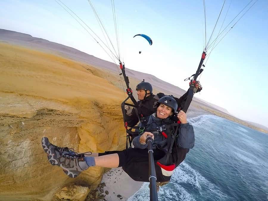 Paracas : Paragliding - Fly Like a Bird - From Paracas to the National Reserve
