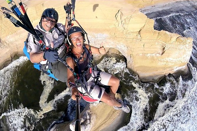 Paragliding Flight at Paracas National Reservation - What the strong ratings tell you