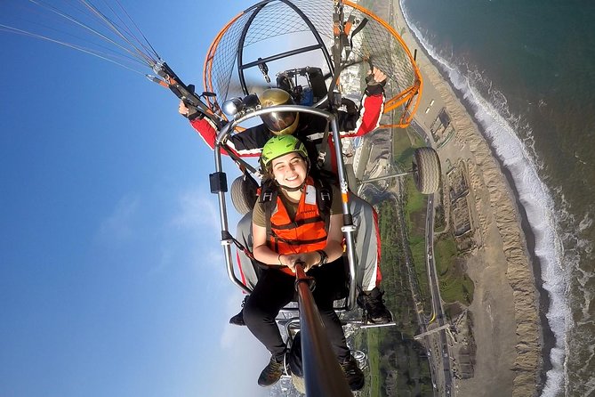 Paragliding in Lima - Costa Verde - Meeting Condor Xtreme on the Costa Verde