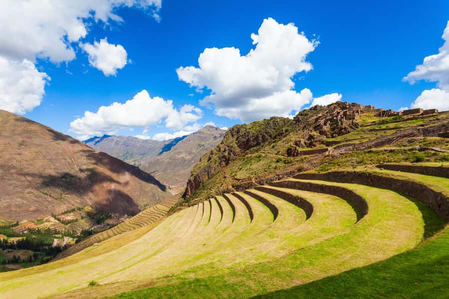 Pisaq, Ollantaytambo, Chinchero - Sacred Valley Experience - Chinchero connects archaeology with present-day weaving