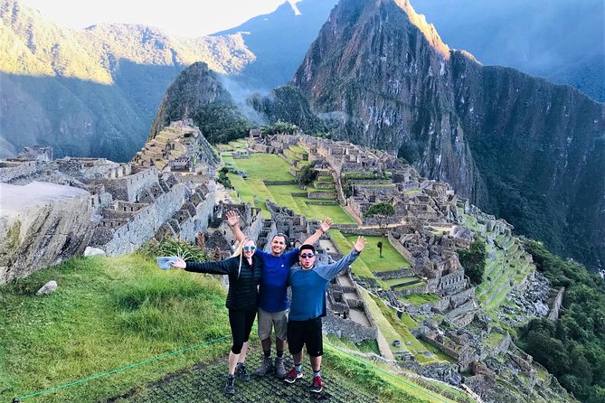 Private Machu Picchu day trip from Cusco - The 1.5-hour Expedition train through the Sacred Valley