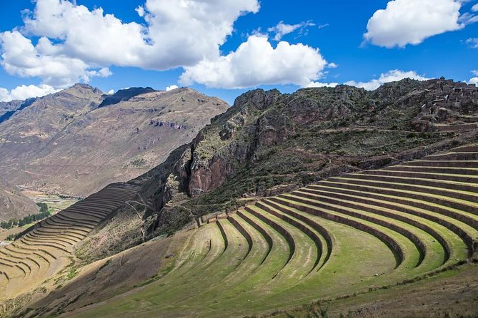 Private Ollantaytambo, Pisac Ruins Tour with Farm Visit, Gourmet Picnic Lunch - Ollantaytambo: terraces, water, and an old Inca town