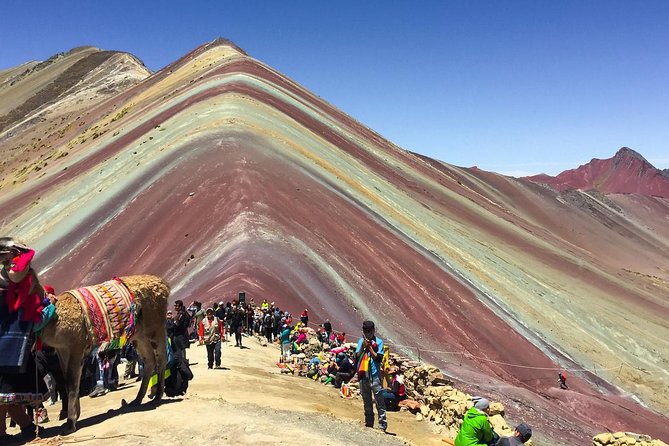 Private Rainbow Mountain Full Day Tour - The downhill walk and lunch in Cusipata
