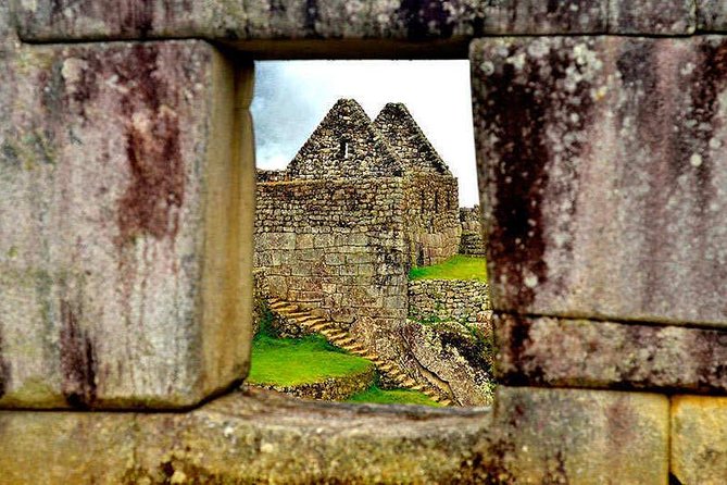 Private Tour: 2-Day Exploration of the Sacred Valley and Machu Picchu - The long afternoon in Aguas Calientes