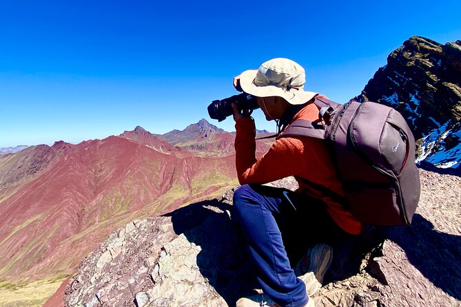 Private Tour Rainbow Mountain + Red Valley + LUNCH - The descent to Phulllawasipata and included lunch