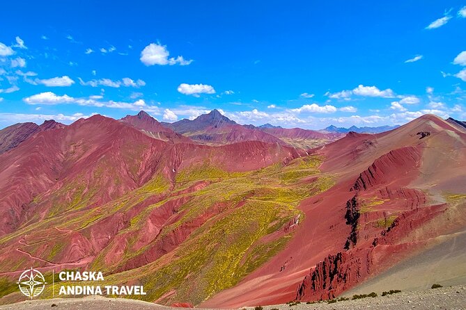 Private Tour Rainbow Mountain + Red Valley + LUNCH - A 4:00 a.m. start and a two-hour ride