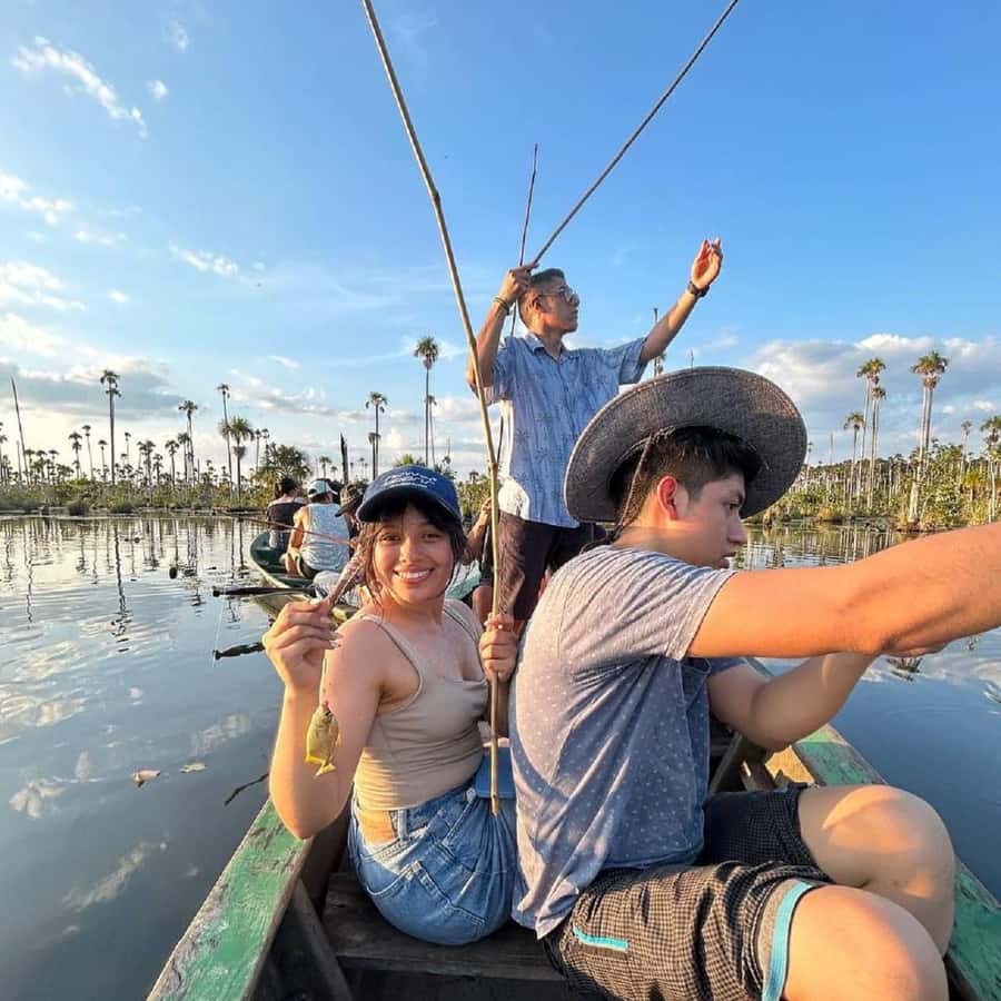 Puerto Maldonado: Lake Yacumama sunset and piranha fishing - Guides, Communication, and Group Size