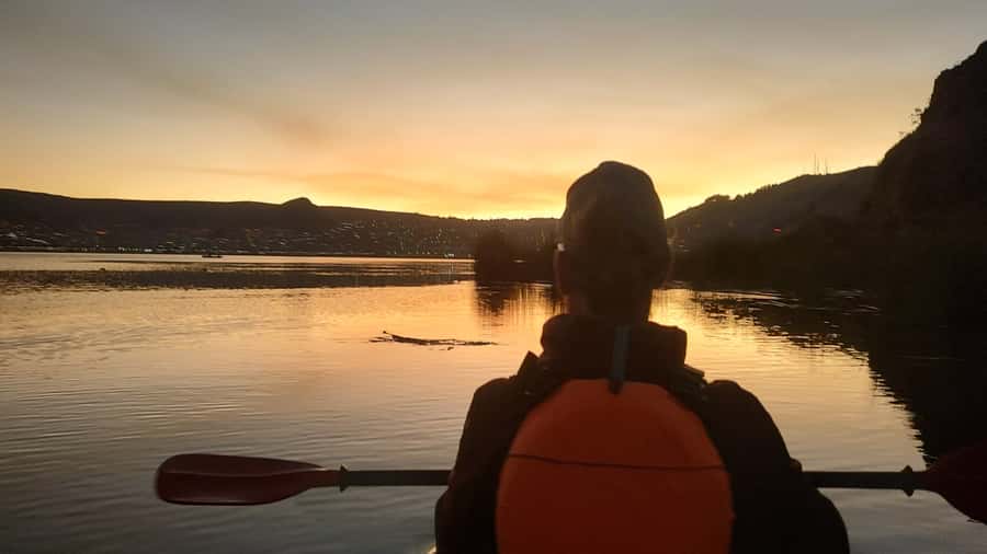 Puno: 2-day Uros Kayak Tour with Homestay at Amantani Island - The practical side of the boats and group size