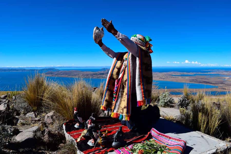 Puno: Chucuito, Aramu Muru, and Juli Day Trip - Leaving Puno for Chucuito