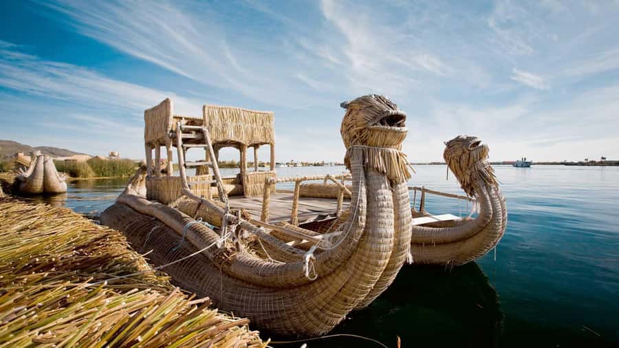 Puno: Full-Day Tour of Lake Titicaca and Uros & Taquile - Walking Taquile and meeting its weavers