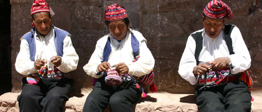 Puno: Full-Day Tour of Lake Titicaca and Uros & Taquile - What to pack for an 11-hour lake outing