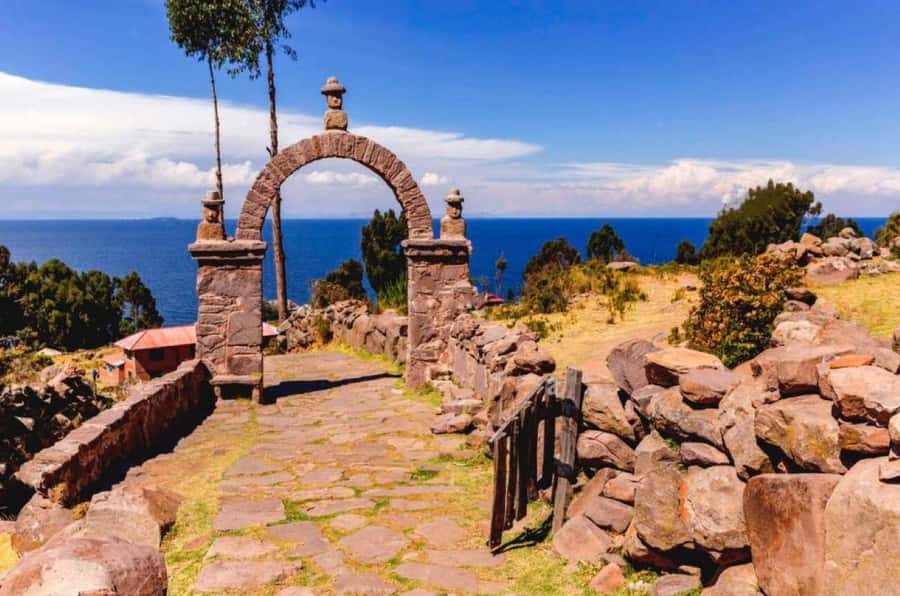 Puno: Two-day excursion to Uros, Amantani and Taquile - Why two days works better than a quick lake visit