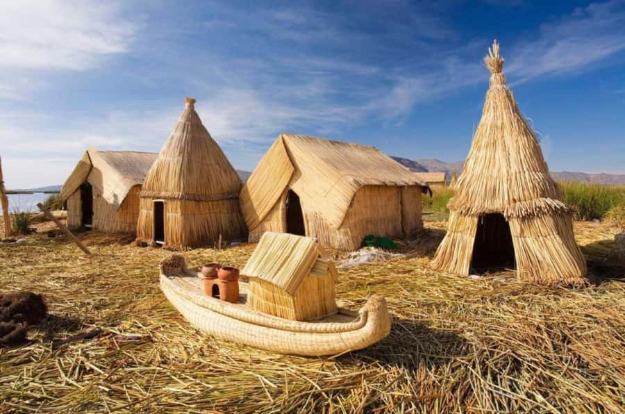 Puno: Two-day excursion to Uros, Amantani and Taquile - Uros and the living islands of totora reed