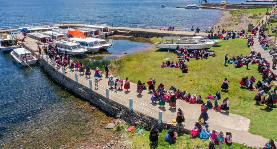 Puno: Uros and Taquile Islands Full-Day Tour with Lunch - Who will enjoy this outing most