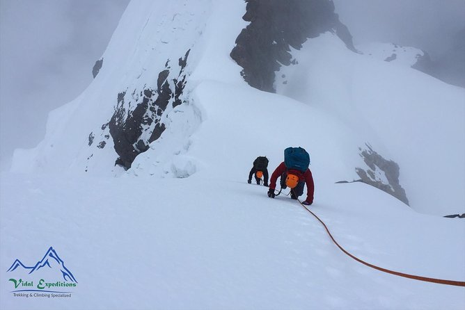 Qampa Climbing 2 Days in Ausangate - The 2:30 a.m. Summit Start