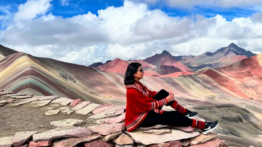 Rainbow Mountain Vinicunca Short Route + Red Valley - What the guide adds to the day