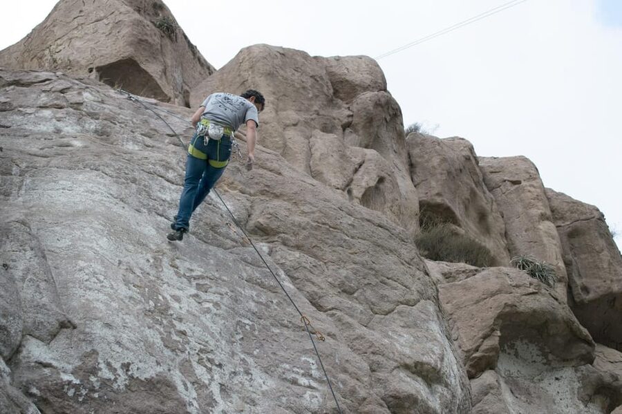 Rock Climbing in Arequipa, Perú - Three hours of routes, from easy to challenging