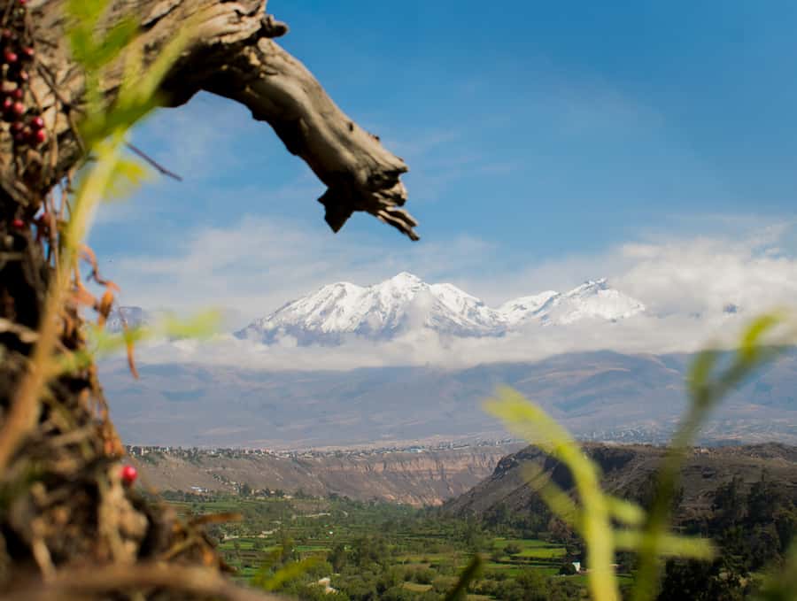Rock Climbing in Arequipa, Perú - A short snack break in the middle