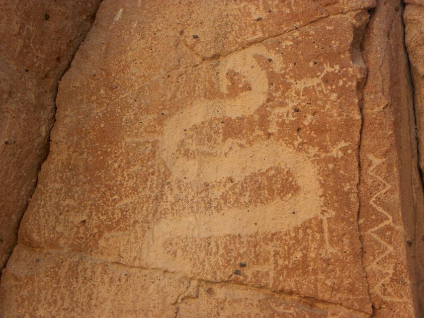 Route of the Sillar | Quarries of Añashuaycos | Half day - Walking into Culebrillas Gorge