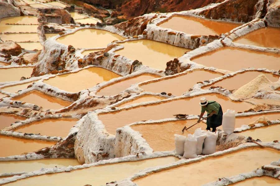 Sacred Valley: Chinchero, Moray, Ollantaytambo & Pisac+Lunch - Maras Salt Mines: striking views, extra cost