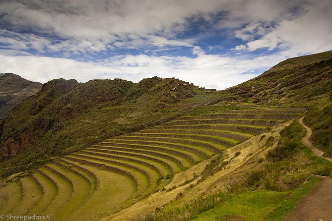 Sacred Valley with Peru Vip : Pisac, Ollantaytambo and Chinchero - Chinchero: carved stone and a town center with layers