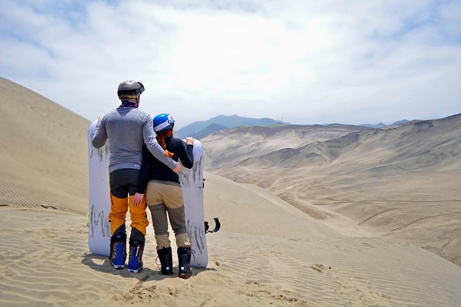 Sandboarding and Off Road in Lima (National Park Lomas de Ancón) - Your first sandboarding lesson