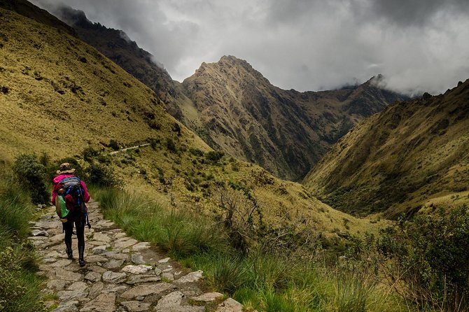 Short Inca Trail 2 Day Hike to Machu Picchu with Permits & Train - Returning by Train to Ollantaytambo