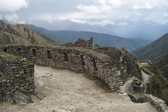 Short Inca trail to MachuPicchu || 2days - 1nigth || - Returning by Train and Road