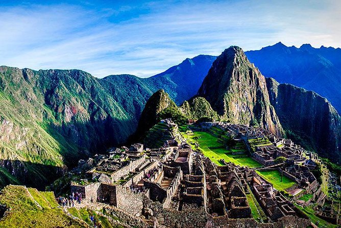 Small-Group Day Tour to Machu Picchu - Reaching Machu Picchu by Bus