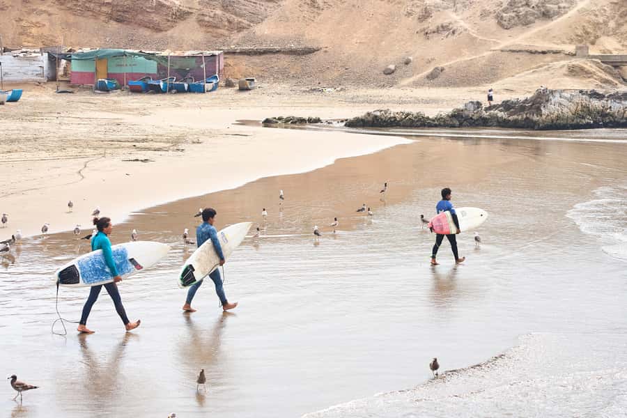 Surfing experience in Lima - Why this Lima surf lesson works for beginners