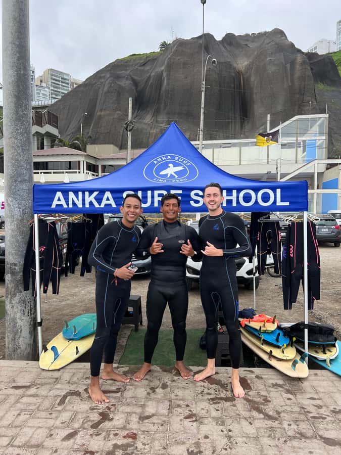 Surfing experience in Lima - Your first 90 minutes at Miraflores Beach