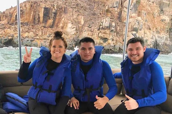 Swimming with Sea Lions in Lima - The guides and group size