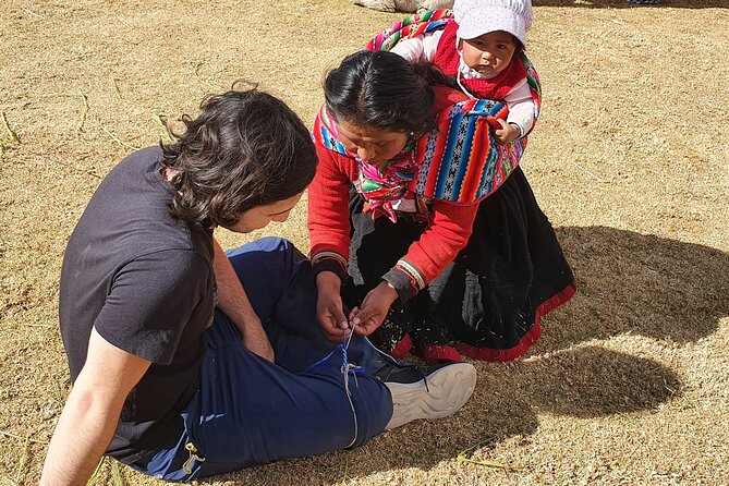 The Textile Workshop Experience in Cusco Region - Beginning with alpacas, llamas, and a short walk