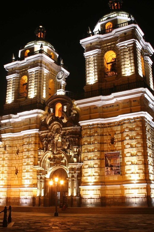 Tour of Lima with a visit to the catacombs of San Francisco. - Plaza Mayor and Lima’s main civic buildings
