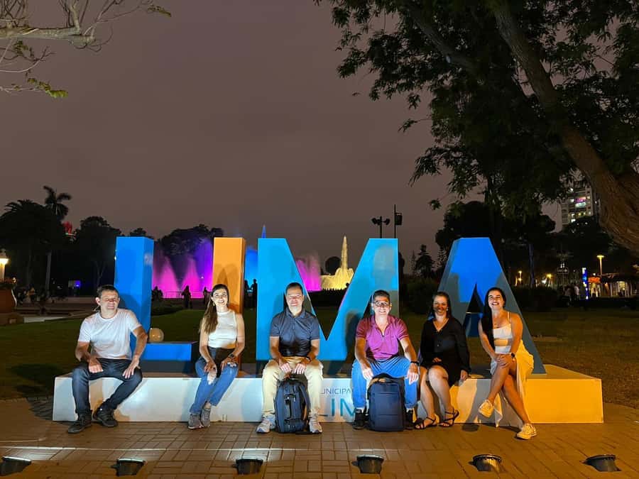 Tour to the magical water circuit with dinner and dance show - Why This Evening Works Well in Lima