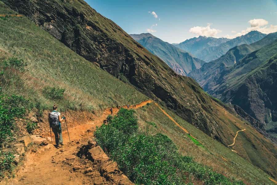 Trek to Choquequirao 4 days - Day one: Cusco to Capuliyoc and Santa Rosa