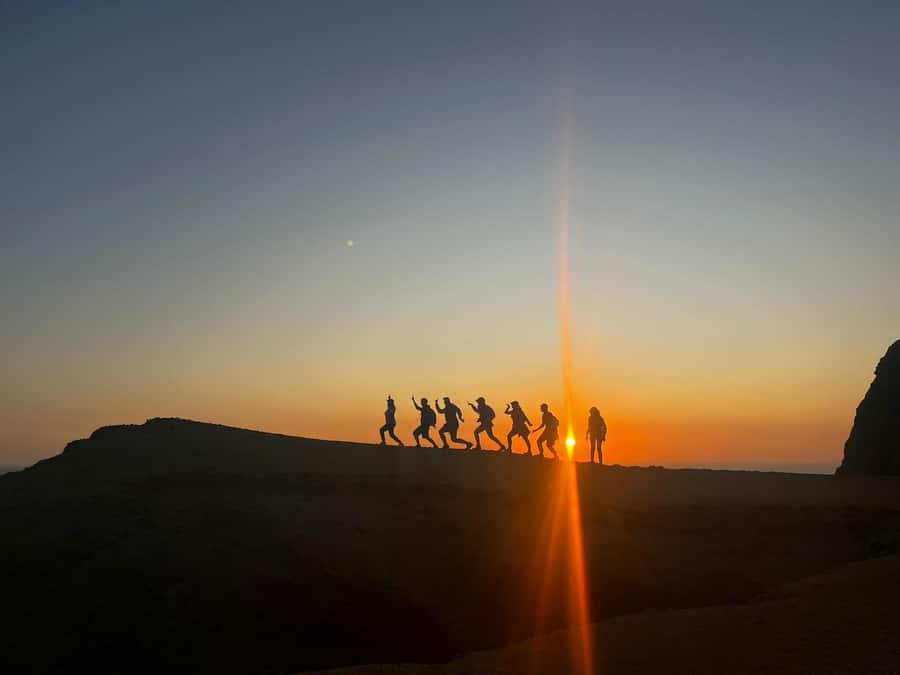 TREKKING GOLDEN SHADOWS - Leaving around 3:00 pm from Playa Roja Tours