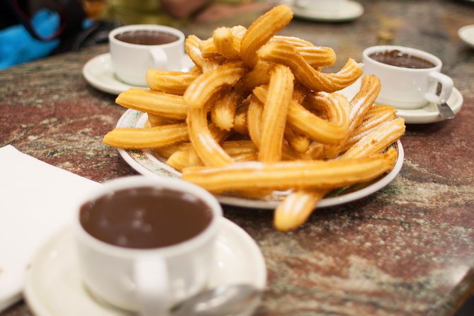Trending Flavors: Miraflores Walking Tour Including Food and Drinks Tasting - Lucas bakery: a short stop for Peruvian sweets
