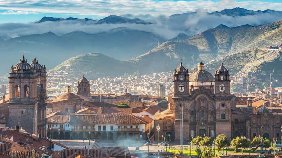 TRIP FROM PUNO TO CUSCO WITH THE ROUTE OF THE SUN - Buffet lunch and a useful break