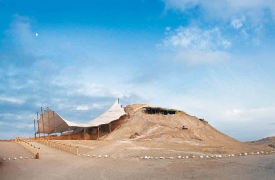 Trujillo: El Brujo Complex Archaeological Tour with Tickets - Huaca Cao Viejo and its colored walls