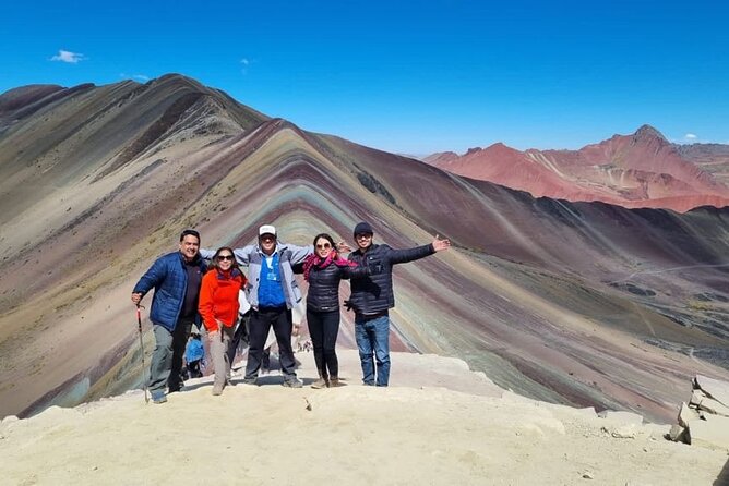 Vinicunca Rainbow Mountain Full-Day Tour from Cusco - Breakfast at Cusipata before the climb