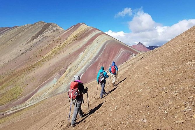 Vinicunca Rainbow Mountain in one day, private with Peru Vip - Food, coca tea, and what is included
