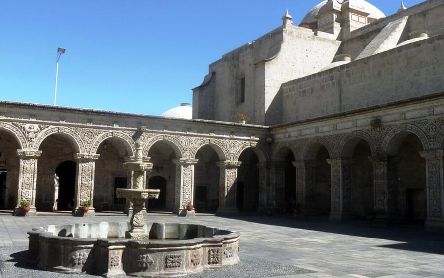 Walking tour in the Historic Center of Arequipa - The real price and what you receive